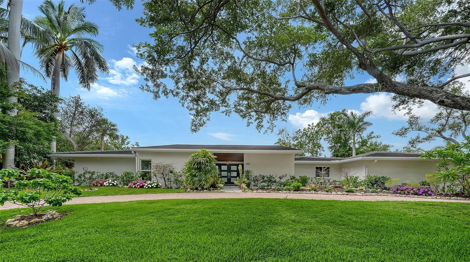 Photo of 1428 PINE BAY DRIVE SARASOTA FL 34231