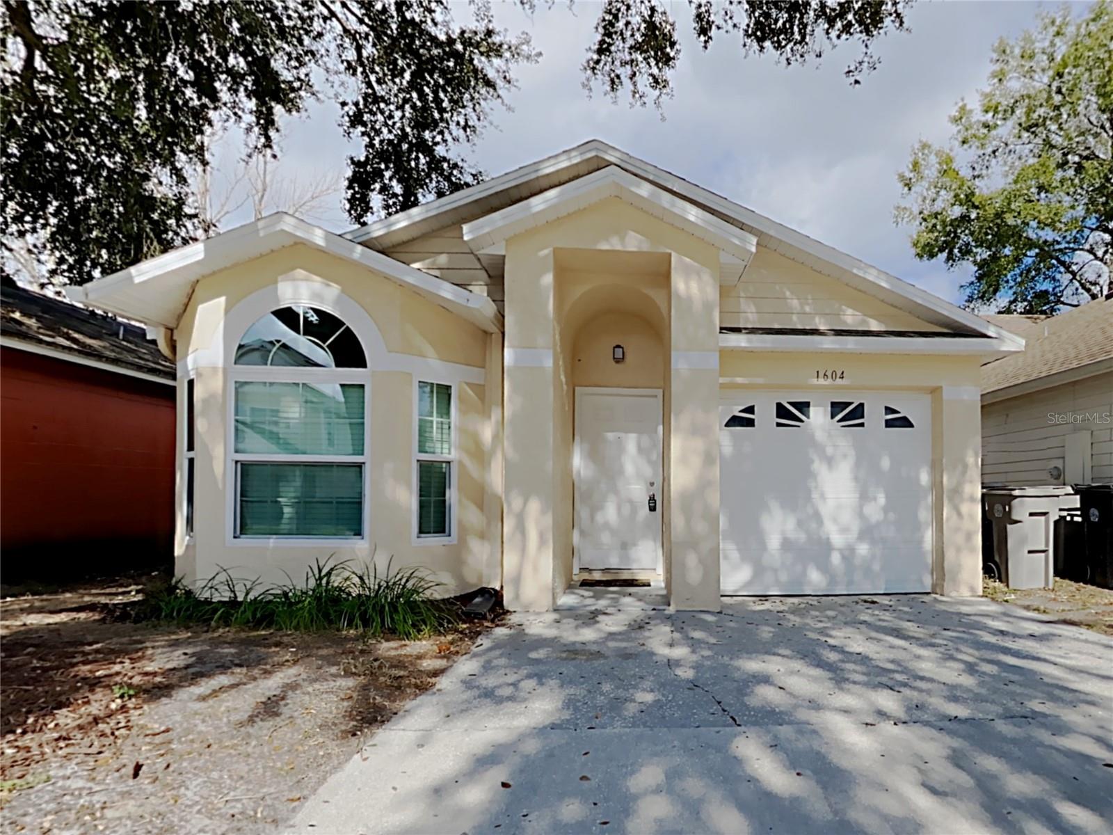 Photo of 1604 CHATHAM CIRCLE APOPKA FL 32703