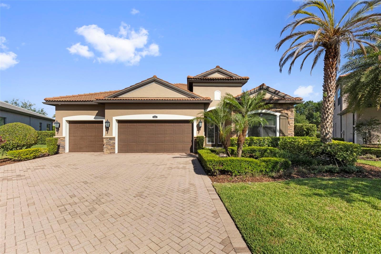 Photo of 5134 LAKECASTLE DRIVE TAMPA FL 33624
