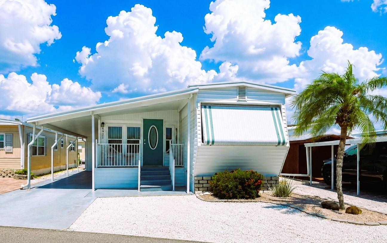 Photo of 6921 MARLIN LANE BRADENTON FL 34207