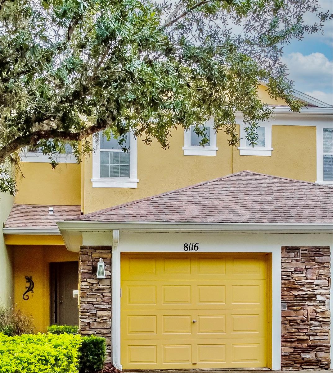 Photo of 8116 STONE PATH WAY TAMPA FL 33647