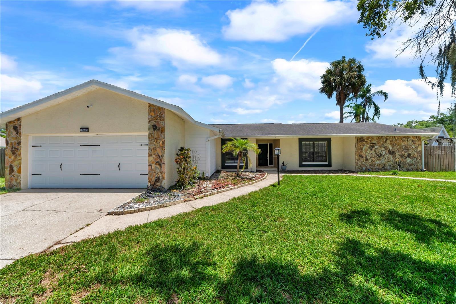 Photo of 13603 WESTSHIRE DRIVE TAMPA FL 33618