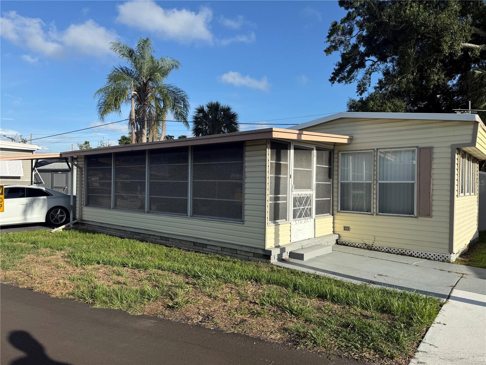 Photo of 12674 SEMINOLE BOULEVARD #S18 LARGO FL 33778