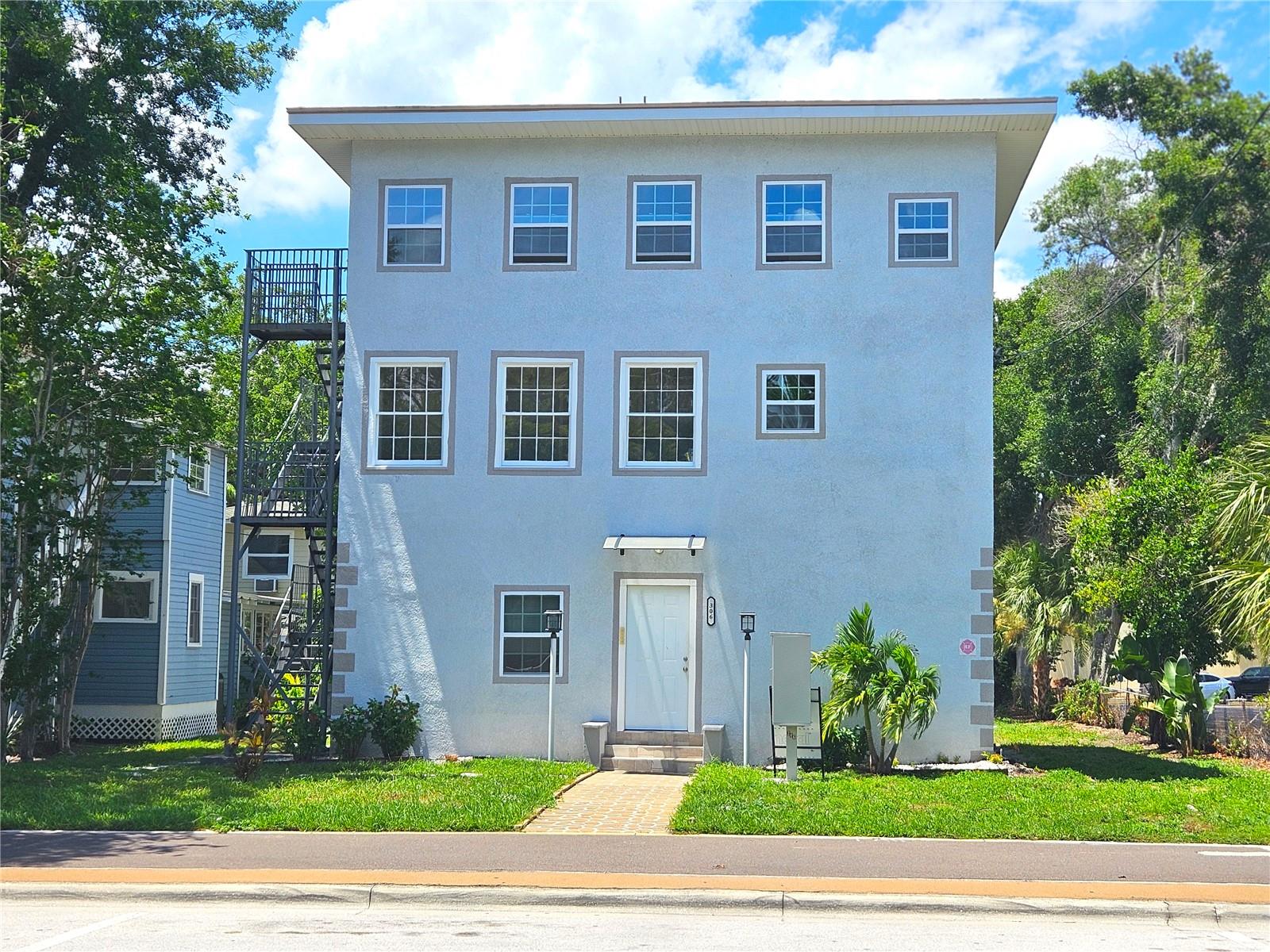 Photo of 306 TURNER STREET #1 CLEARWATER FL 33756