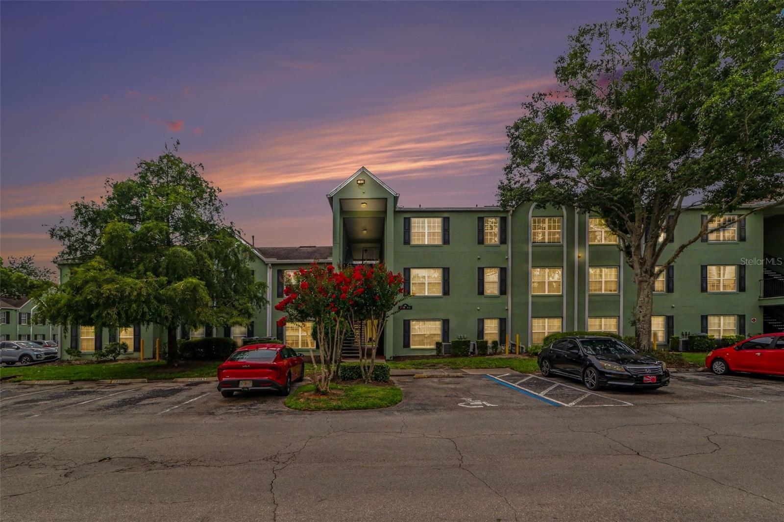 Photo of 2031 DIXIE BELLE DRIVE #2031C ORLANDO FL 32812