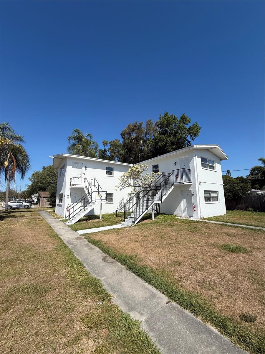 Photo of 698 UNION STREET DUNEDIN FL 34698