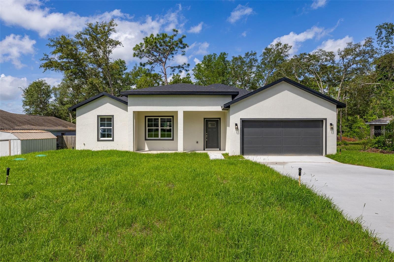 Photo of 8100 N HILLVIEW CIRCLE DUNNELLON FL 34434