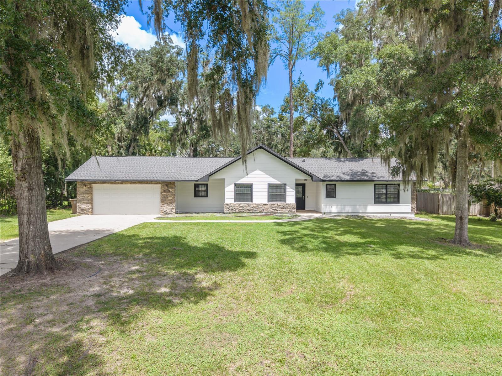 Photo of 645 SE 21ST PLACE OCALA FL 34471