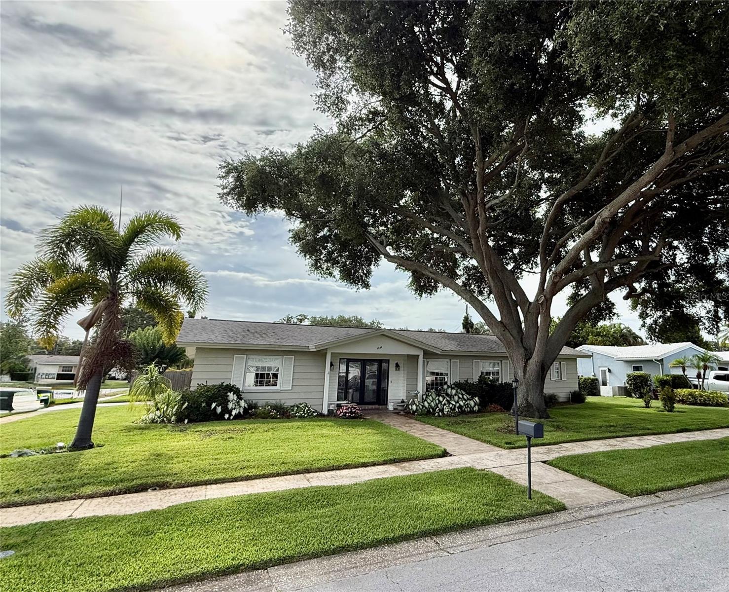 Photo of 1853 PARADISE LANE CLEARWATER FL 33756