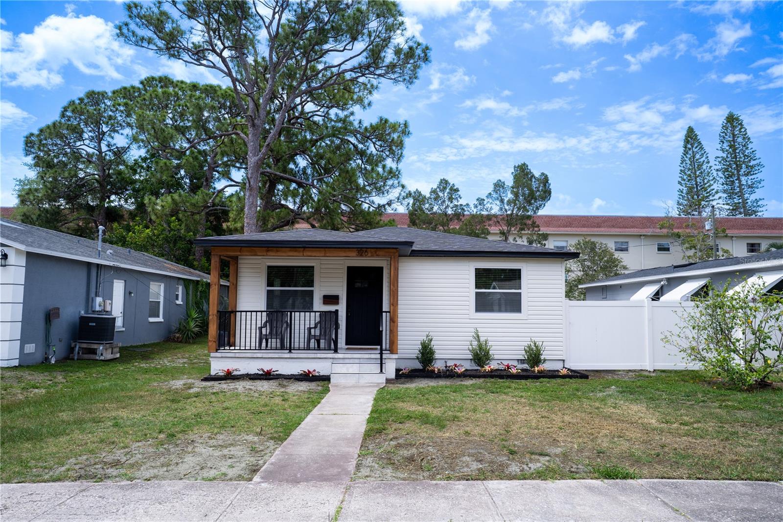 Photo of 326 41ST AVENUE ST PETERSBURG FL 33703