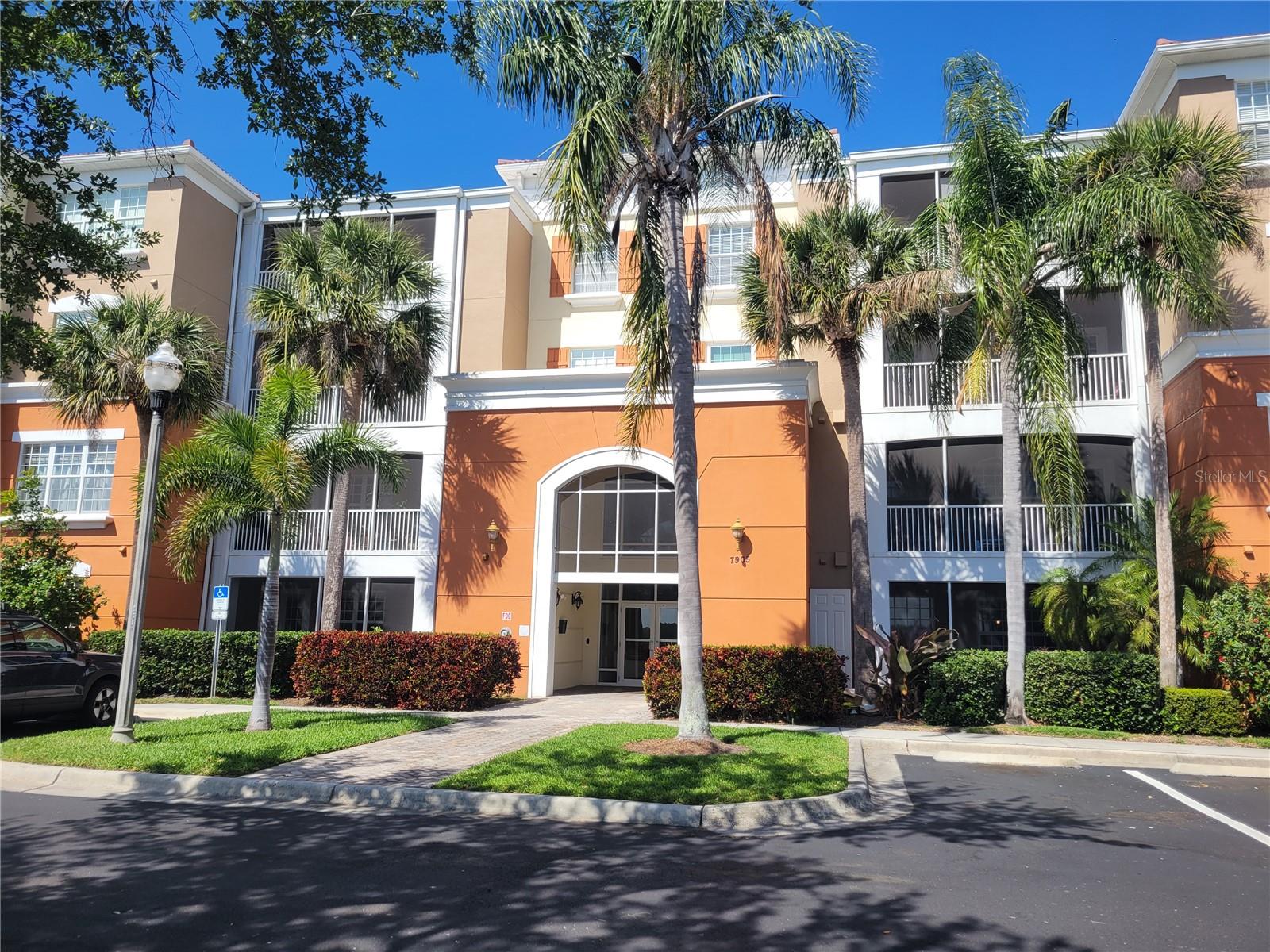 Photo of 7905 N SEMINOLE BOULEVARD #3404 SEMINOLE FL 33772