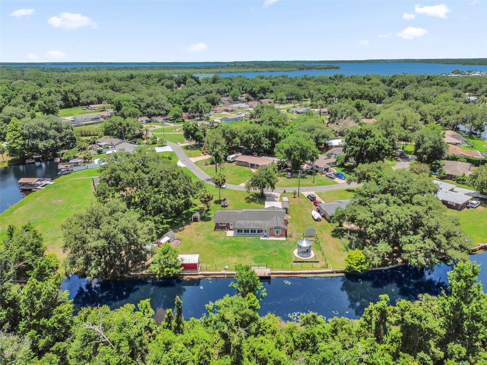Photo of 35505 CRESCENT DRIVE FRUITLAND PARK FL 34731
