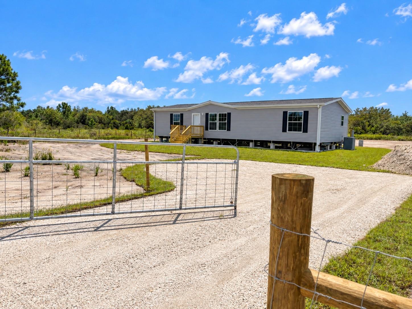 Photo of 19732 NW 280TH STREET OKEECHOBEE FL 34972