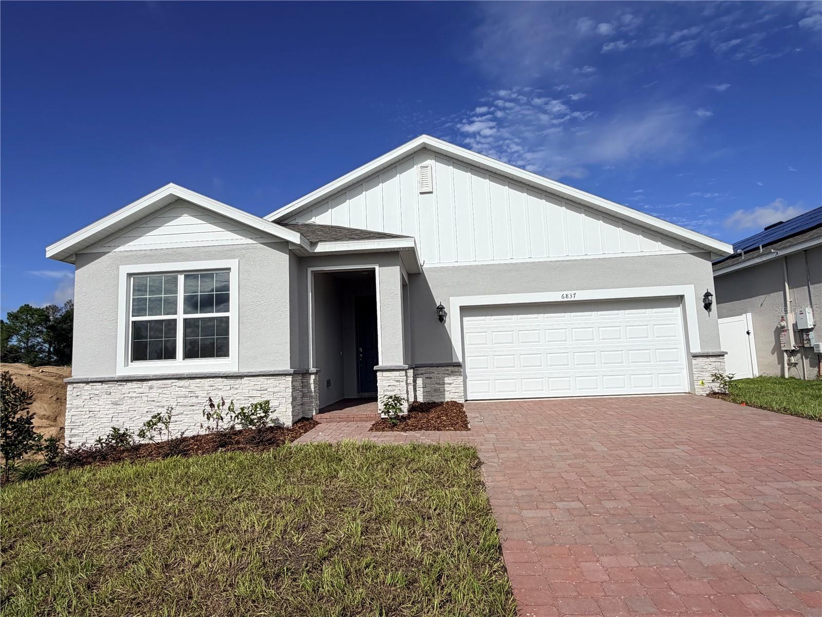 Photo of 6837 SERPENT HAWK LANE HOWEY IN THE HILLS FL 34737