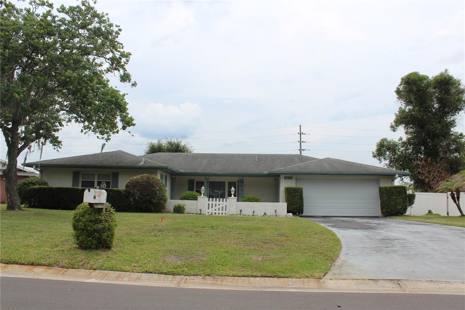 Photo of 2324 HALEY COURT KISSIMMEE FL 34741