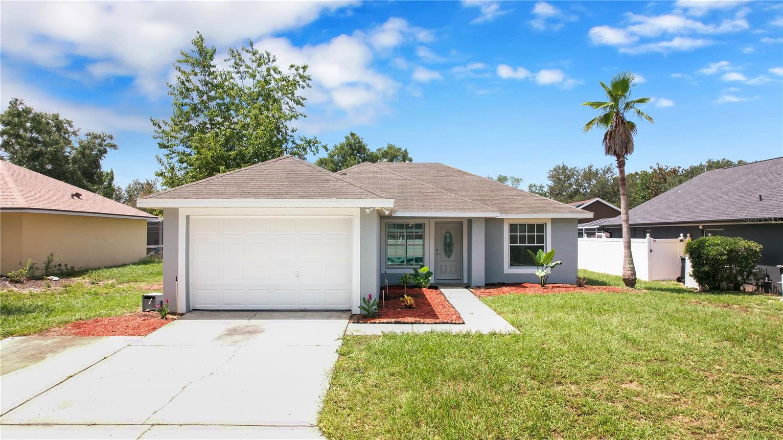 Photo of 318 WALPOLE LOOP DAVENPORT FL 33897