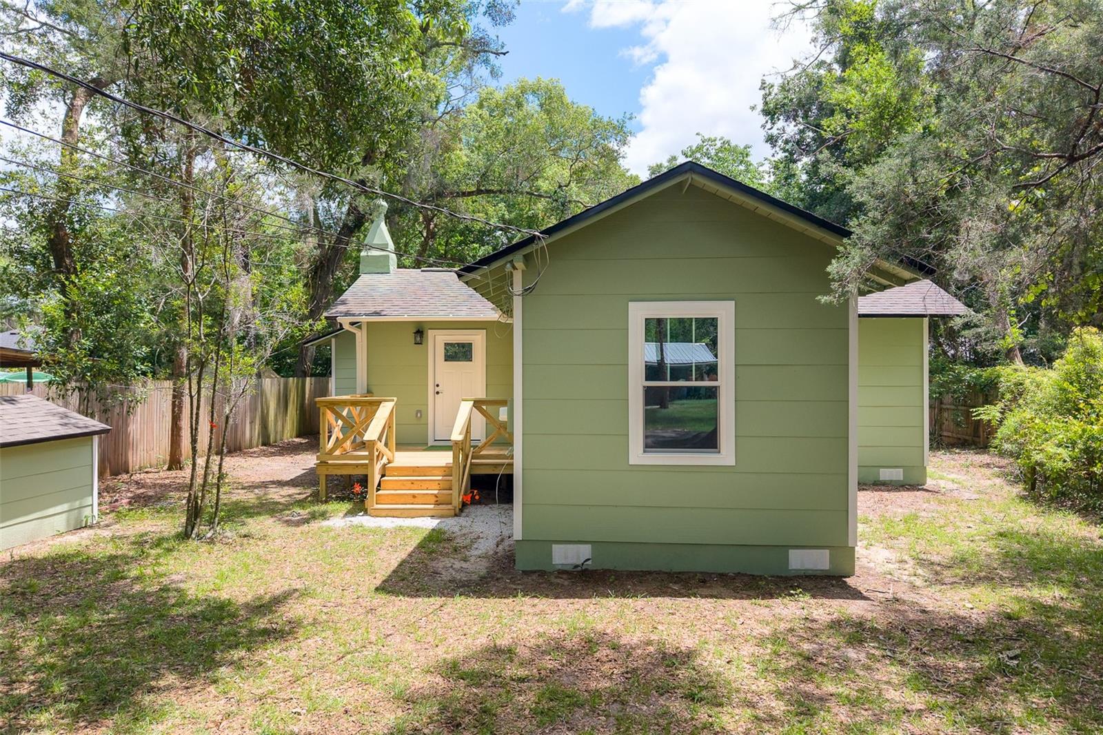 Photo of 1935 NW 33RD AVENUE GAINESVILLE FL 32605