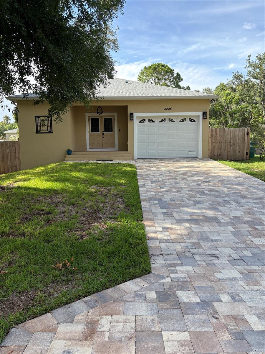 Photo of 3225 LAUREL AVENUE CLEARWATER FL 33762