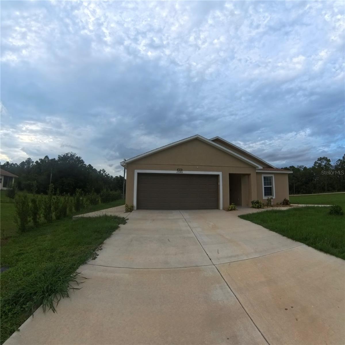 Photo of 25283 CANTERBURY DRIVE LAKE WALES FL 33898