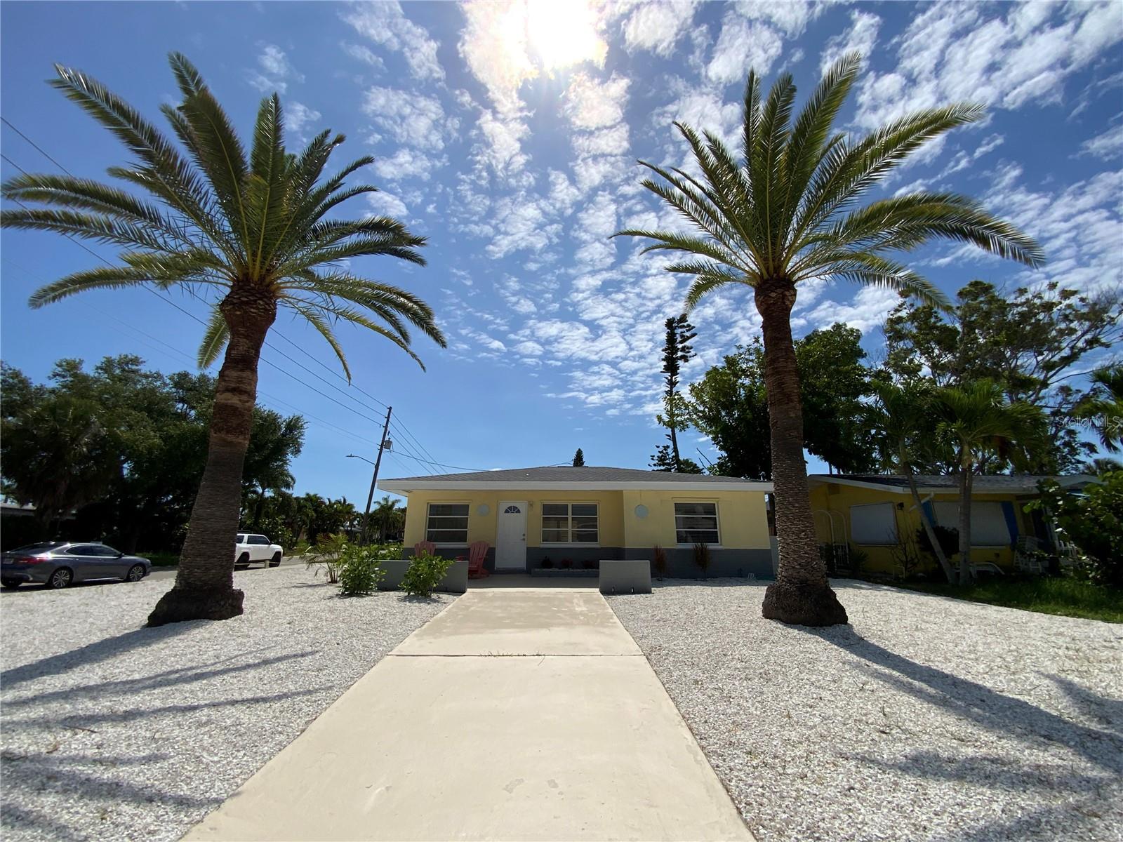 Photo of 1404 COREY WAY SOUTH PASADENA FL 33707