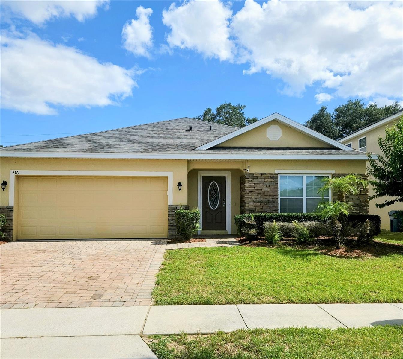 Photo of 316 ANDALUSIA LOOP DAVENPORT FL 33837