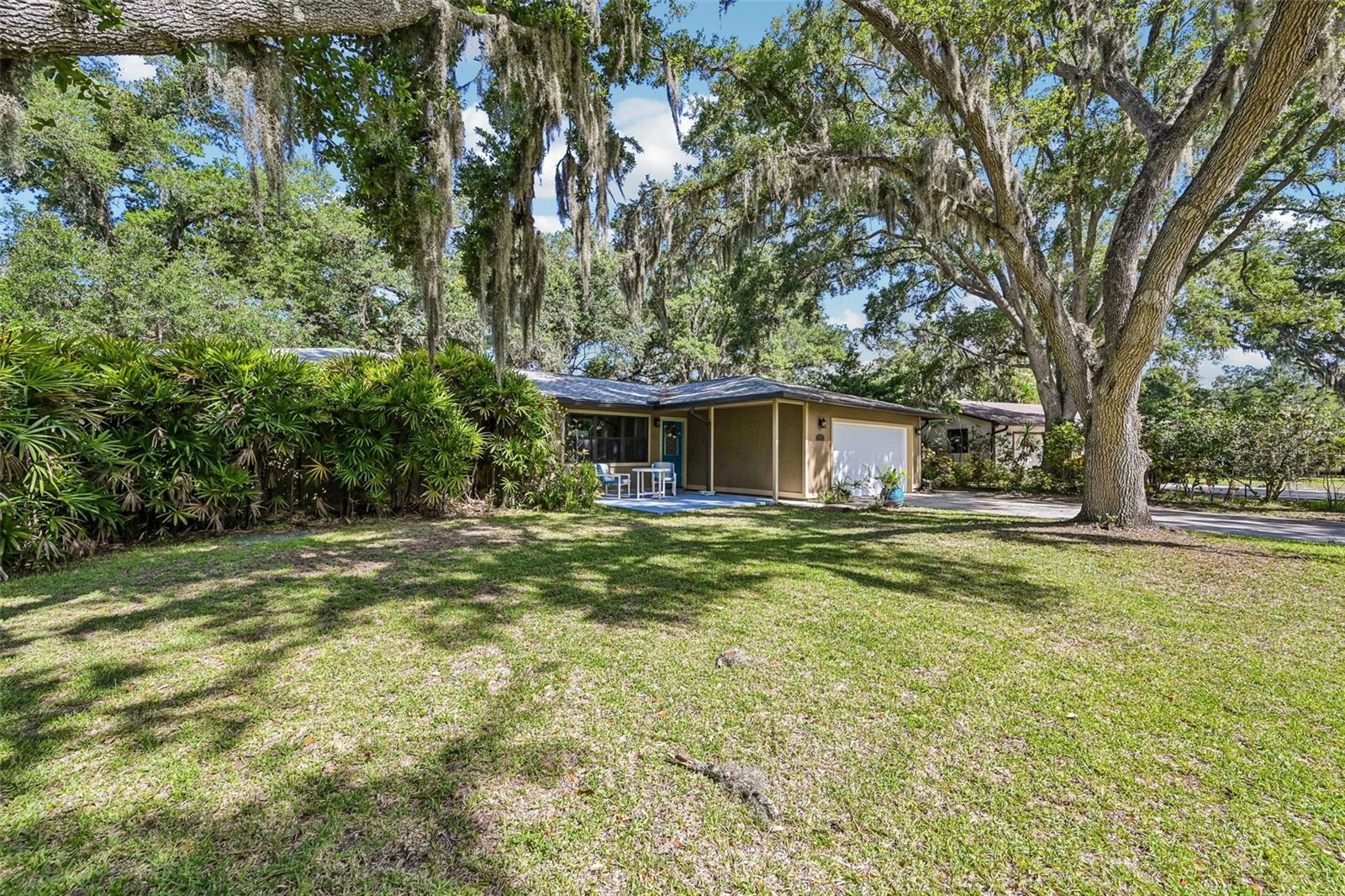Photo of 3304 SWAAN LANE SARASOTA FL 34235