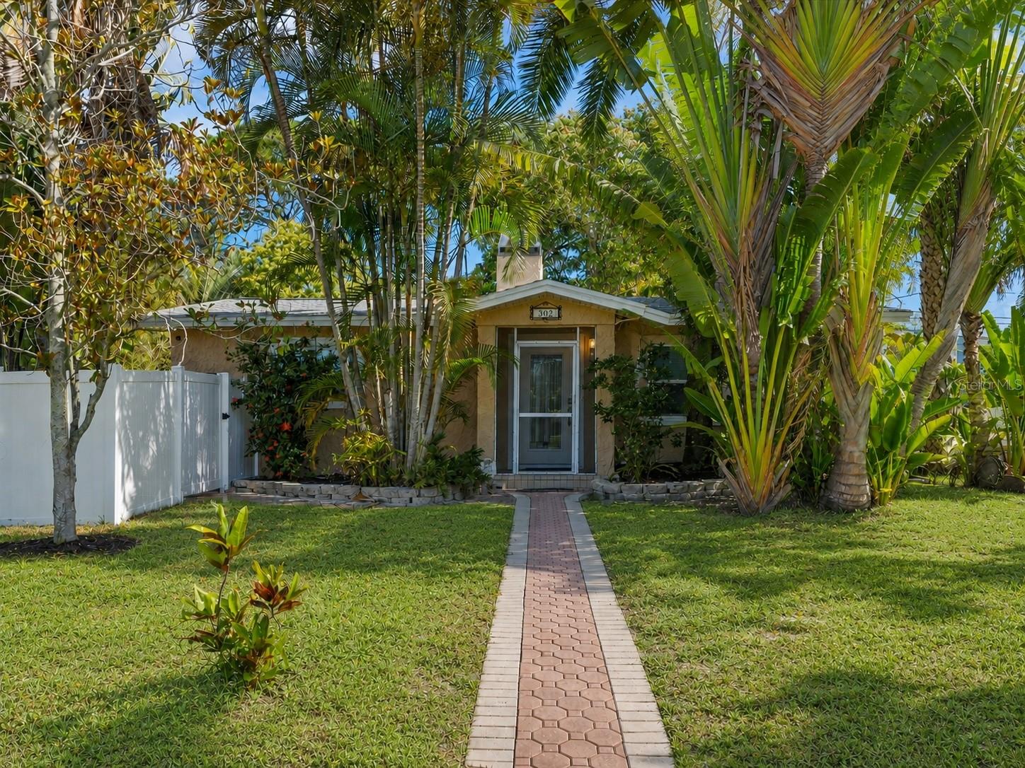 Photo of 502 FLORIDA BOULEVARD CRYSTAL BEACH FL 34681