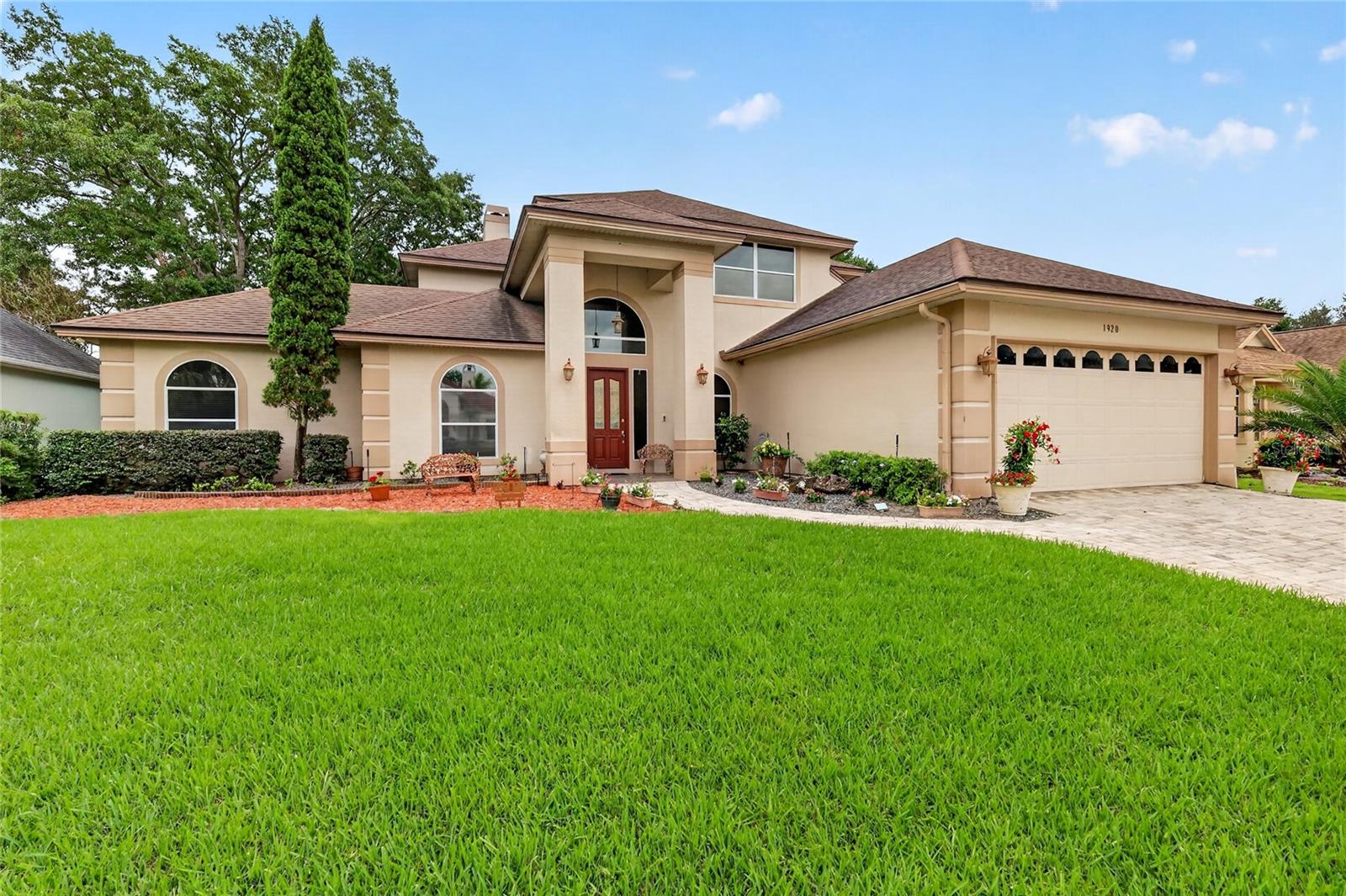 Photo of 1920 EDGEWATER DRIVE MOUNT DORA FL 32757