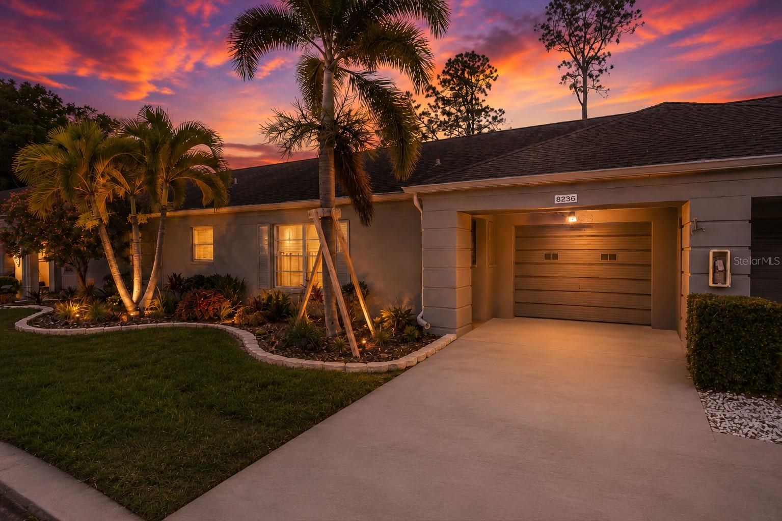 Photo of 8236 BRENTWOOD ROAD SEMINOLE FL 33777