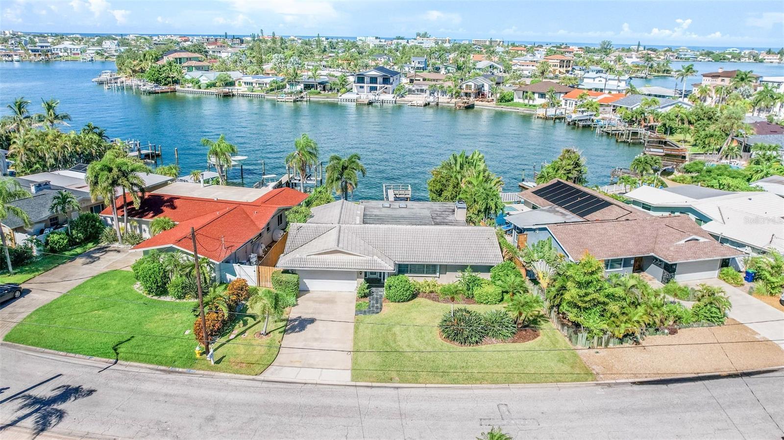 Photo of 513 HARBOR DRIVE INDIAN ROCKS BEACH FL 33785
