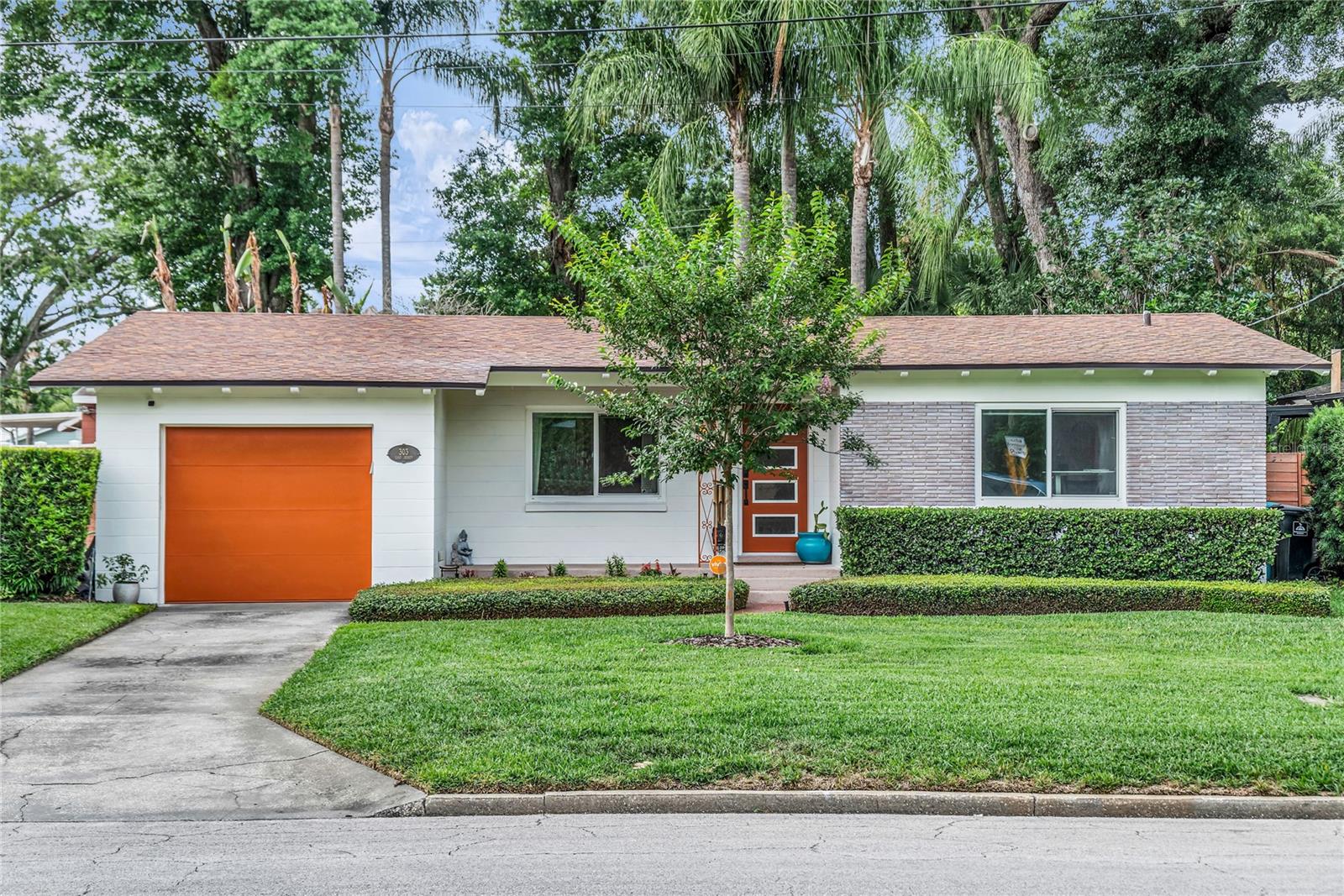 Photo of 303 E JERSEY STREET ORLANDO FL 32806