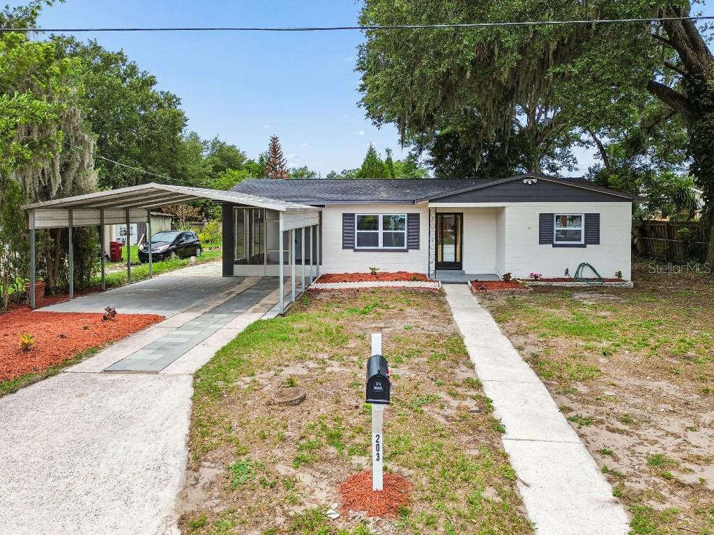Photo of 203 PEVETTY DRIVE PLANT CITY FL 33563