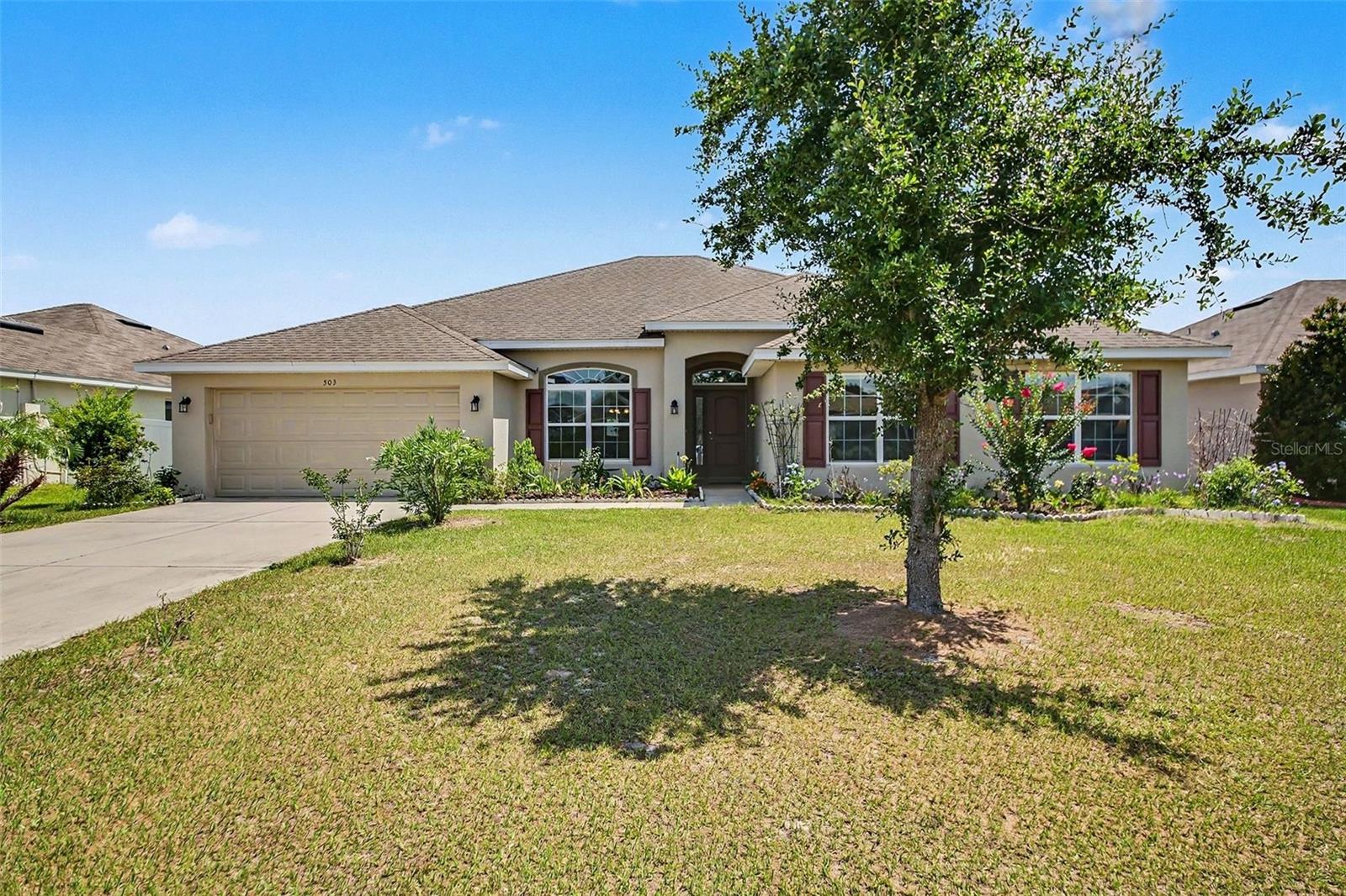 Photo of 503 W LEAH COURT FRUITLAND PARK FL 34731