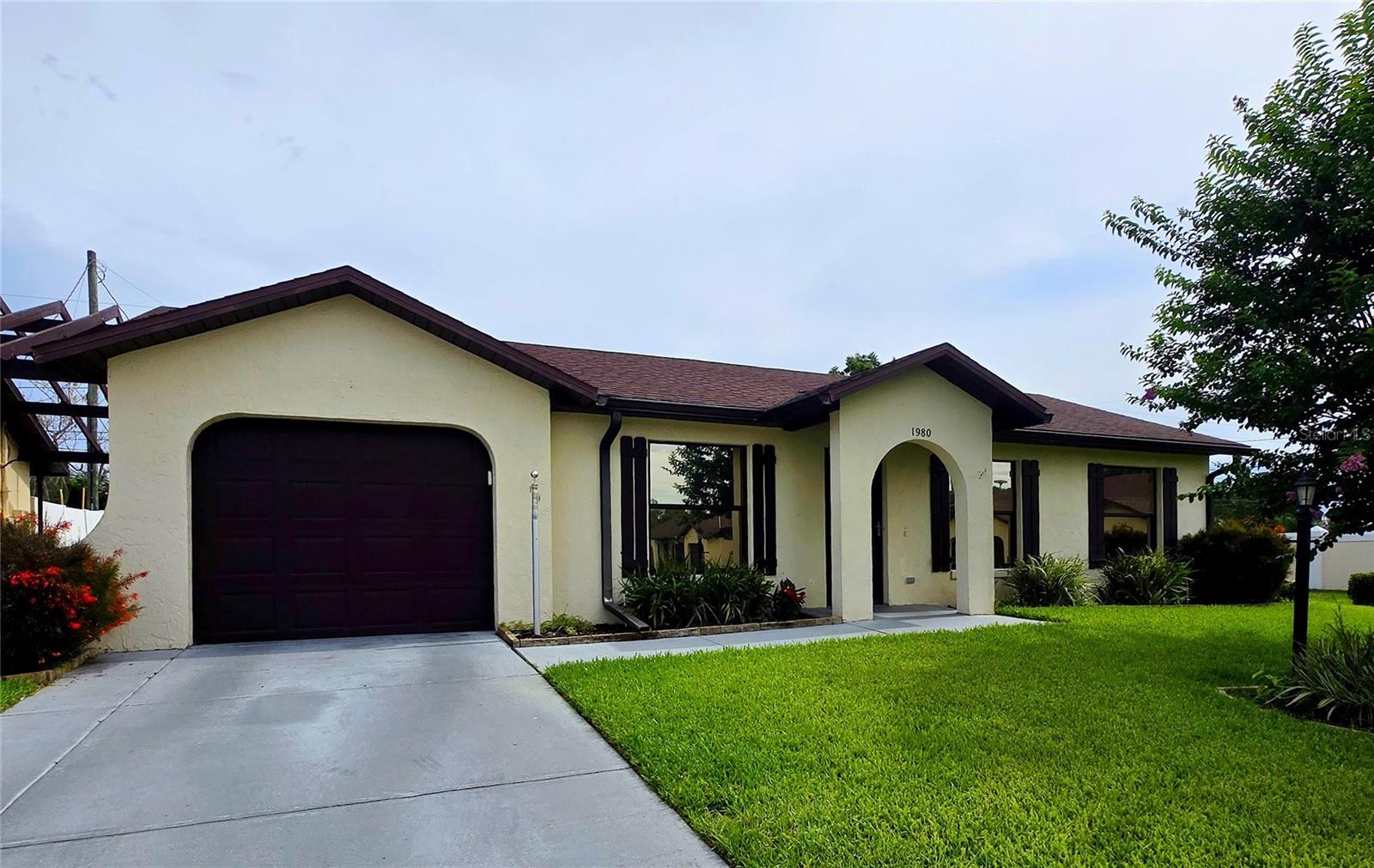 Photo of 1980 TRINITY CIRCLE HAINES CITY FL 33844