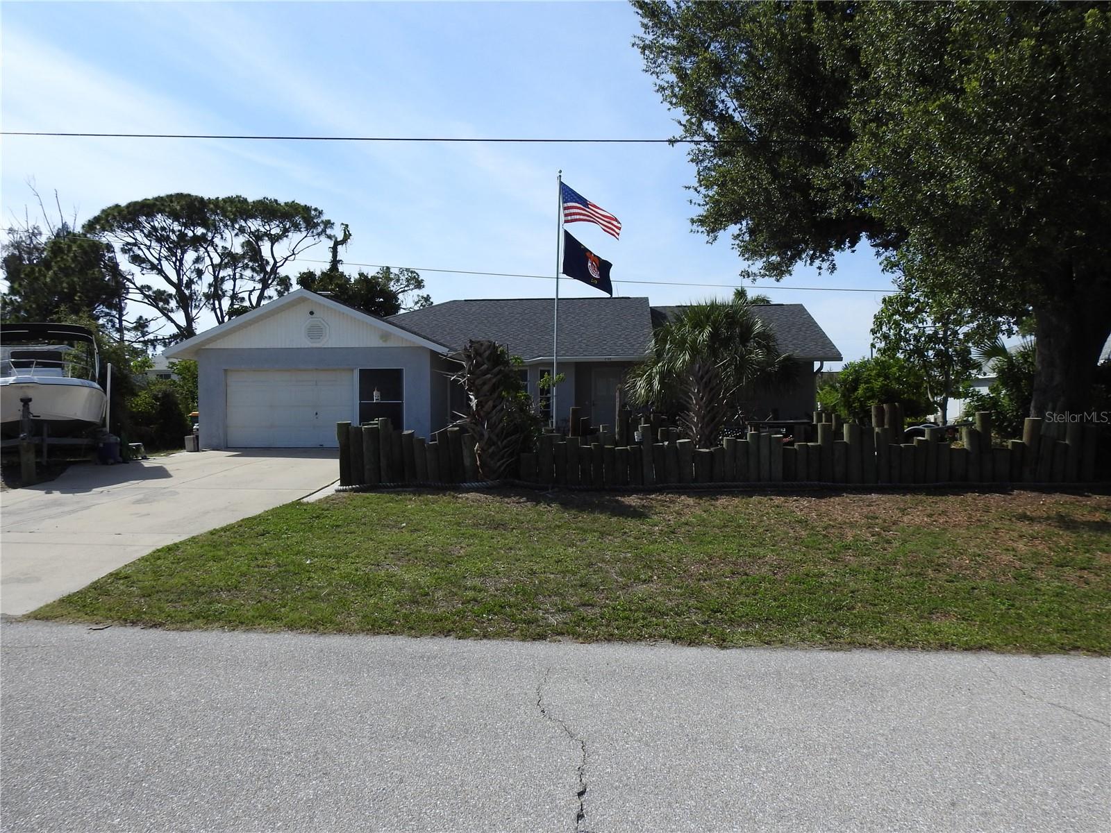 Photo of 2132 PENNSYLVANIA AVENUE ENGLEWOOD FL 34224