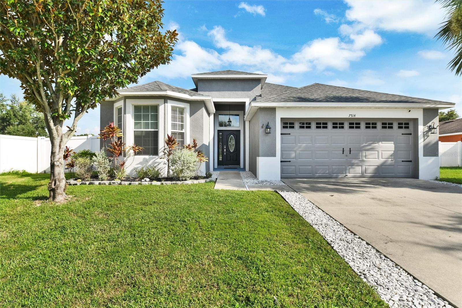Photo of 7514 FOREST MERE DRIVE RIVERVIEW FL 33578