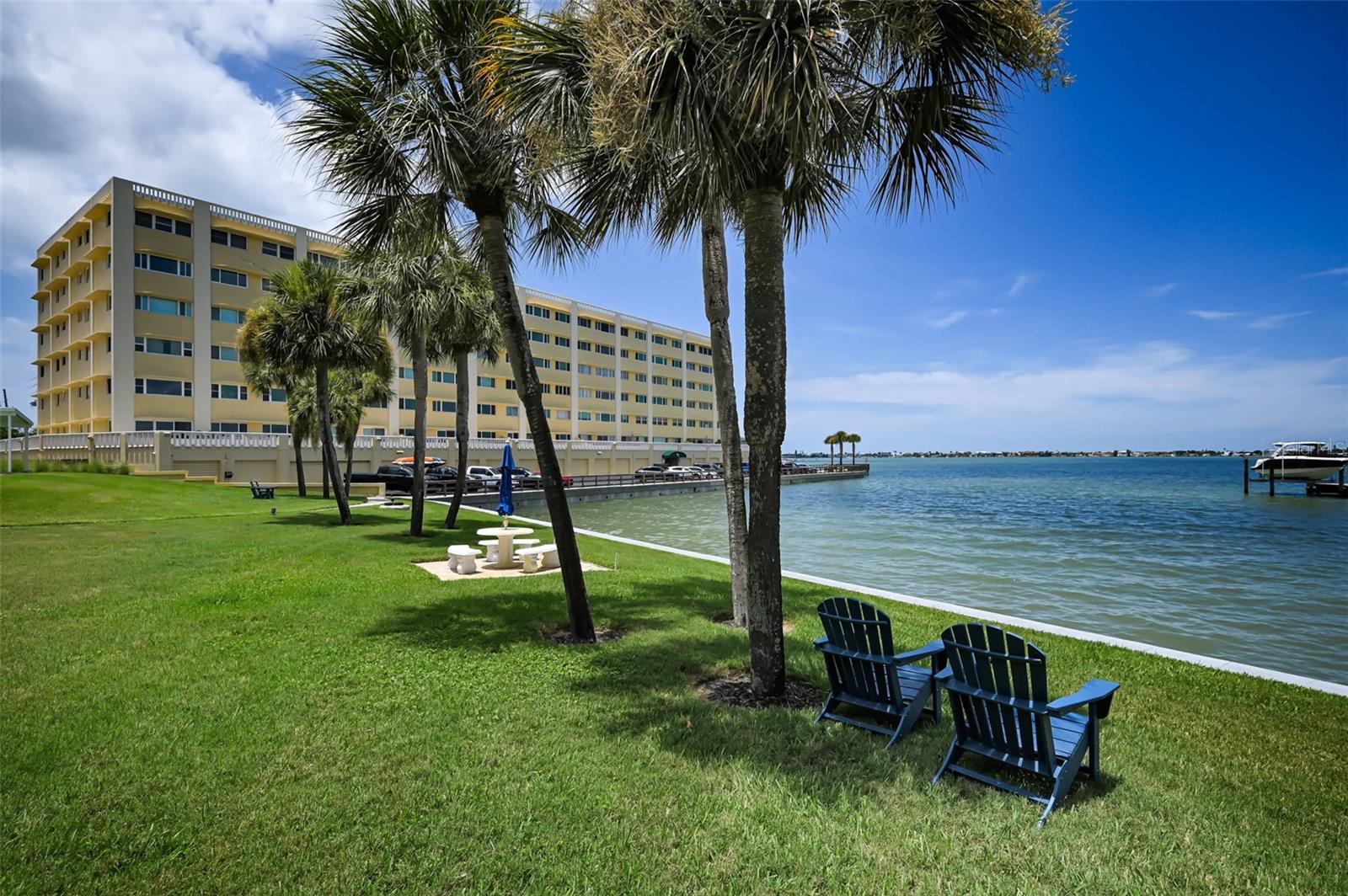 Photo of 100 BLUFF VIEW DRIVE #211C BELLEAIR BLUFFS FL 33770