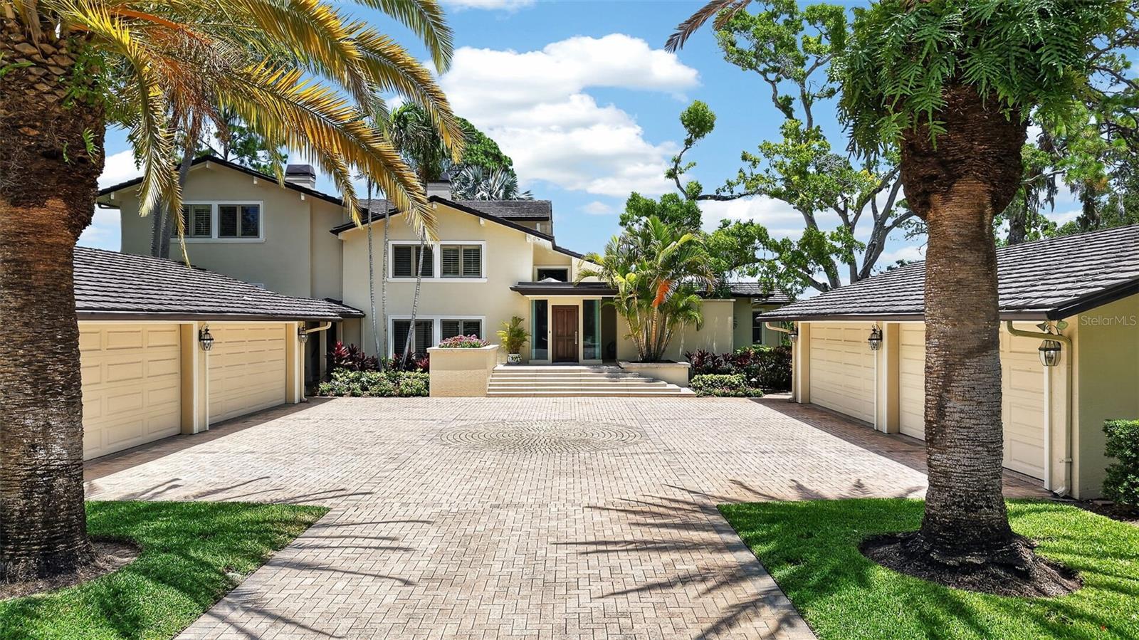 Photo of 6305 BURNING TREE DRIVE SEMINOLE FL 33777