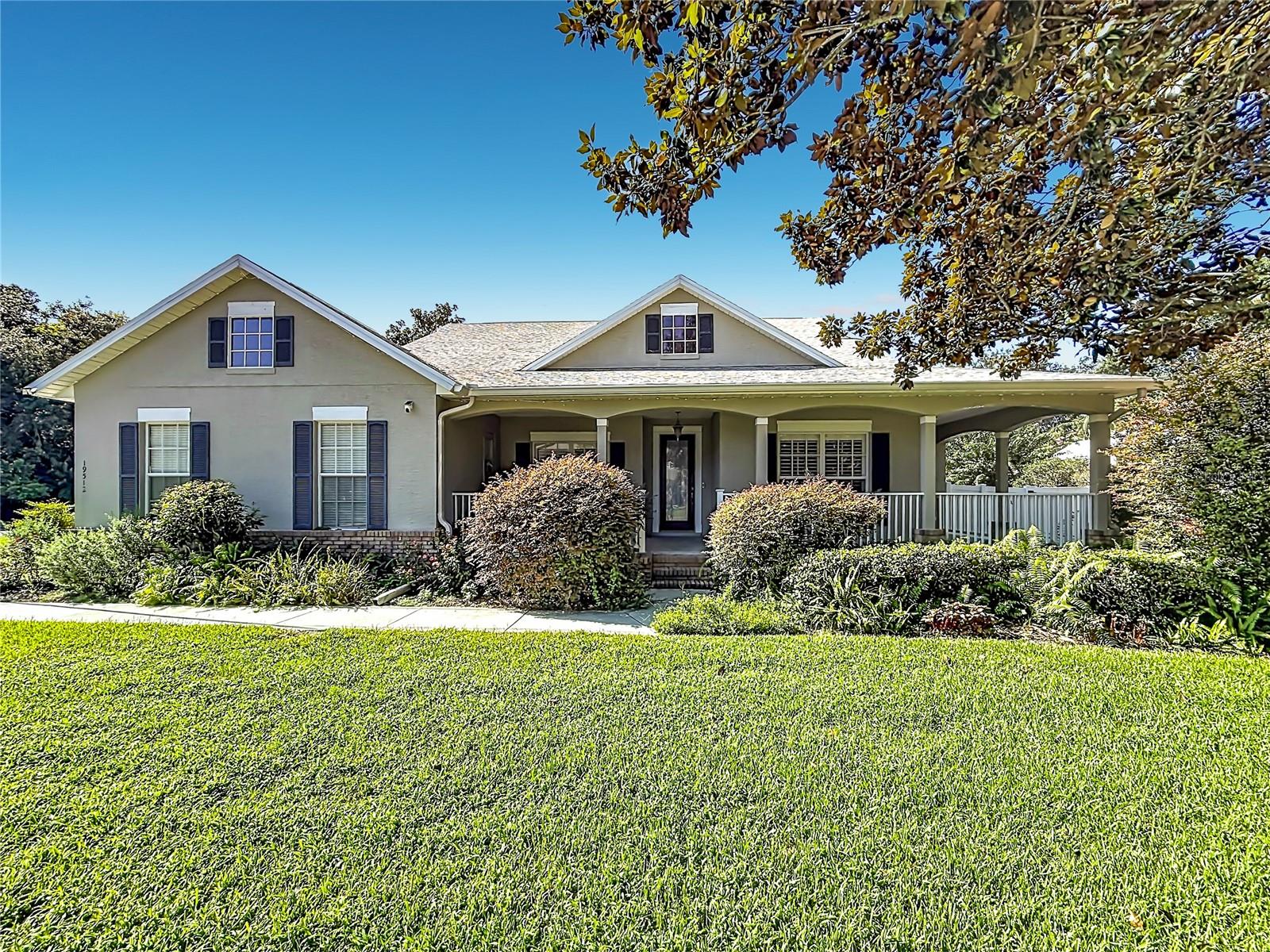 Photo of 19512 SPRING OAK DRIVE EUSTIS FL 32736
