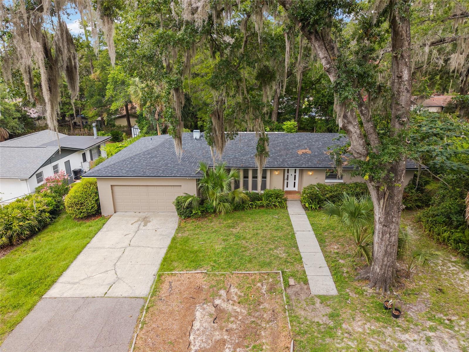 Photo of 930 NW 37TH TERRACE GAINESVILLE FL 32605