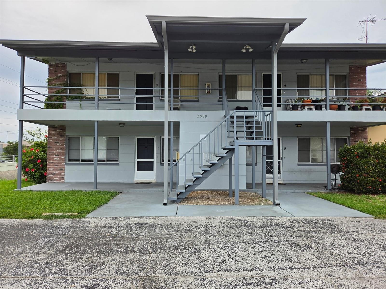 Photo of 2099 KINGS HWY #1 #1 CLEARWATER FL 33764
