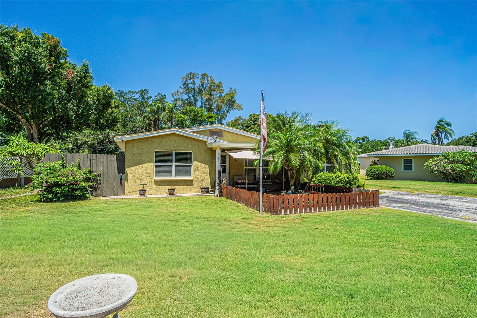 Photo of 721 OLEANDER WAY SOUTH PASADENA FL 33707