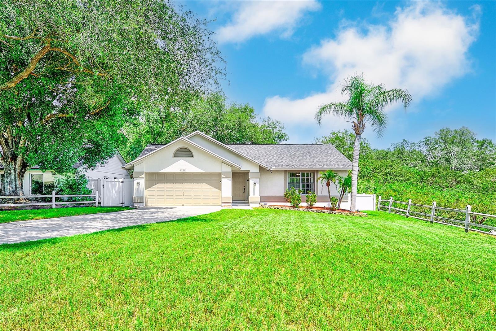 Photo of 1400 CLUB DRIVE TARPON SPRINGS FL 34689