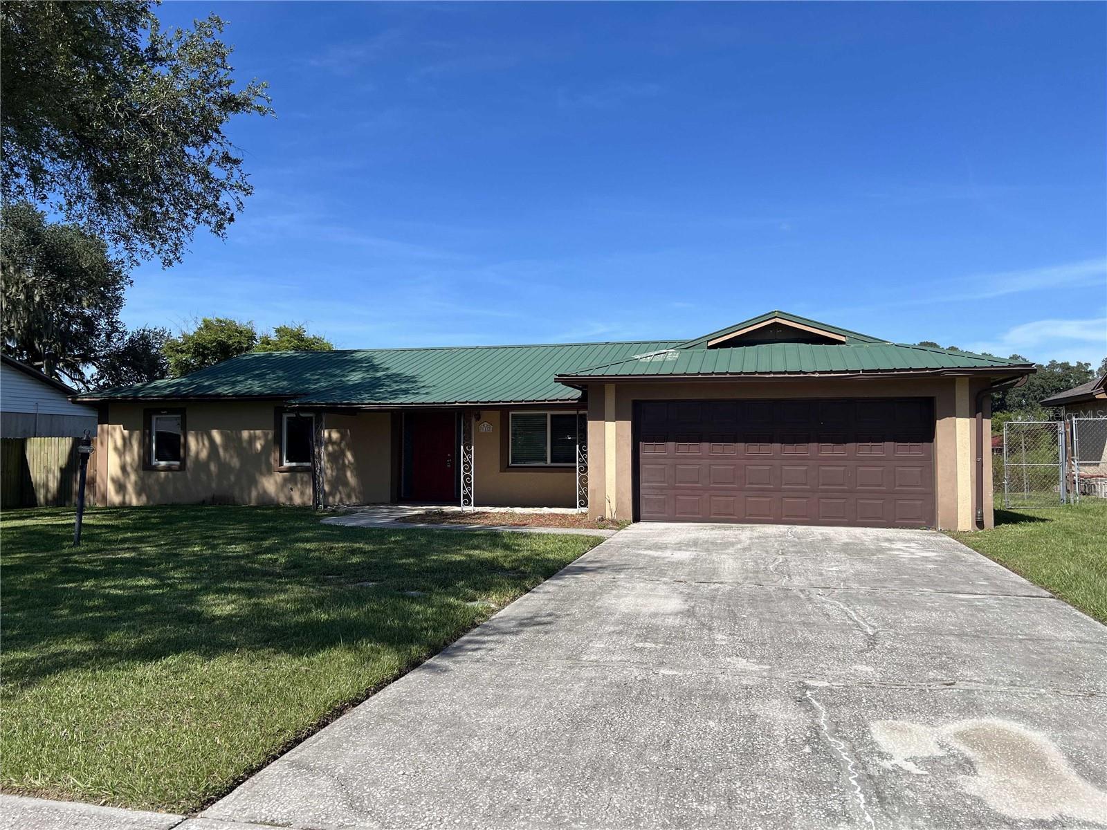 Photo of 912 SHANGRI LA DRIVE SEFFNER FL 33584