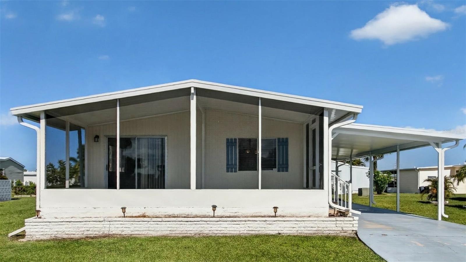 Photo of 498 LONGWOOD DRIVE VENICE FL 34285