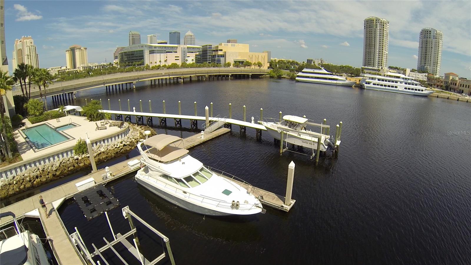 Photo of 600 GARRISON COVE LANE #1 TAMPA FL 33602