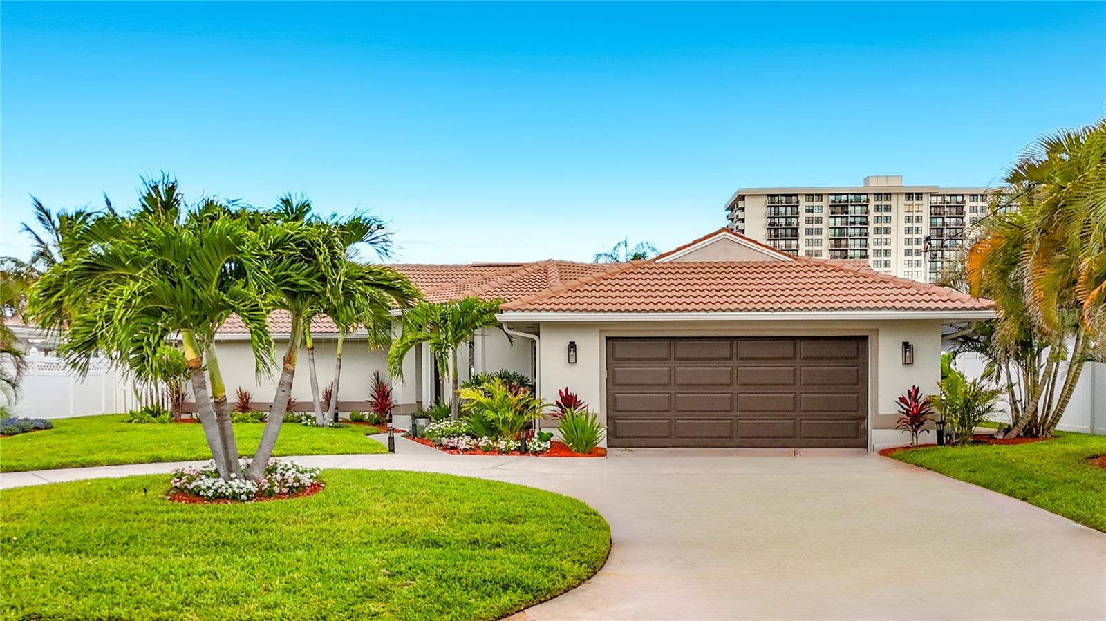 Photo of 324 LEEWARD ISLAND CLEARWATER BEACH FL 33767