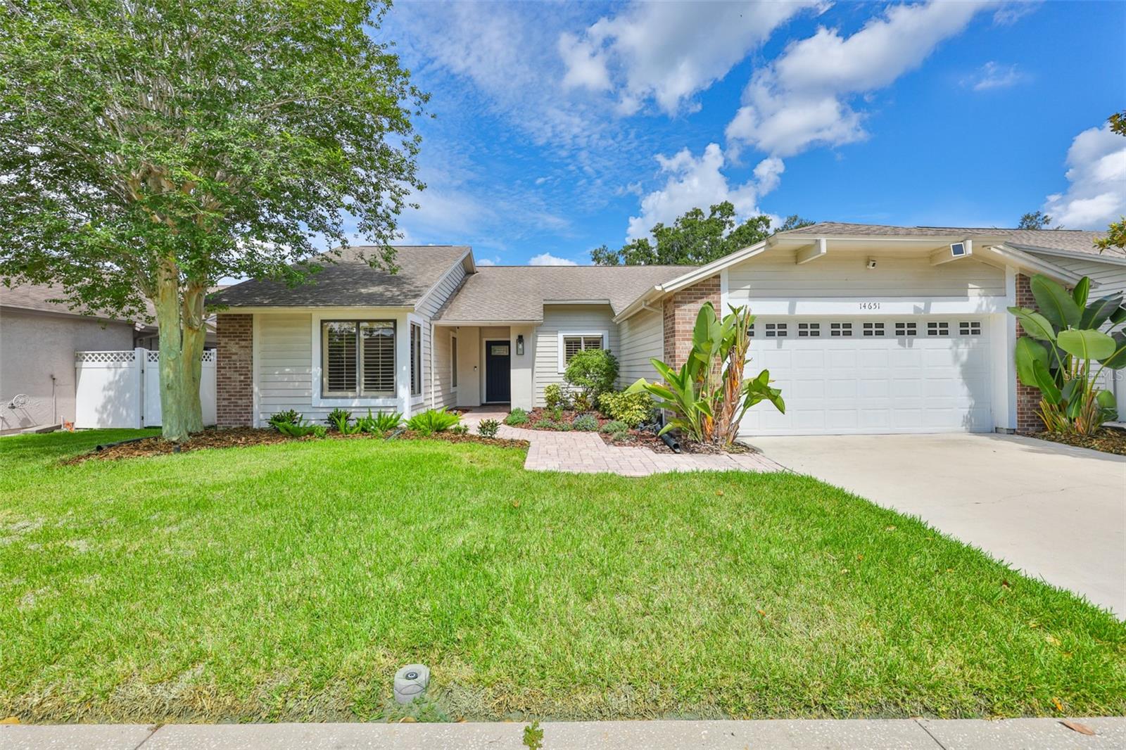Photo of 14651 VILLAGE GLEN CIRCLE TAMPA FL 33618