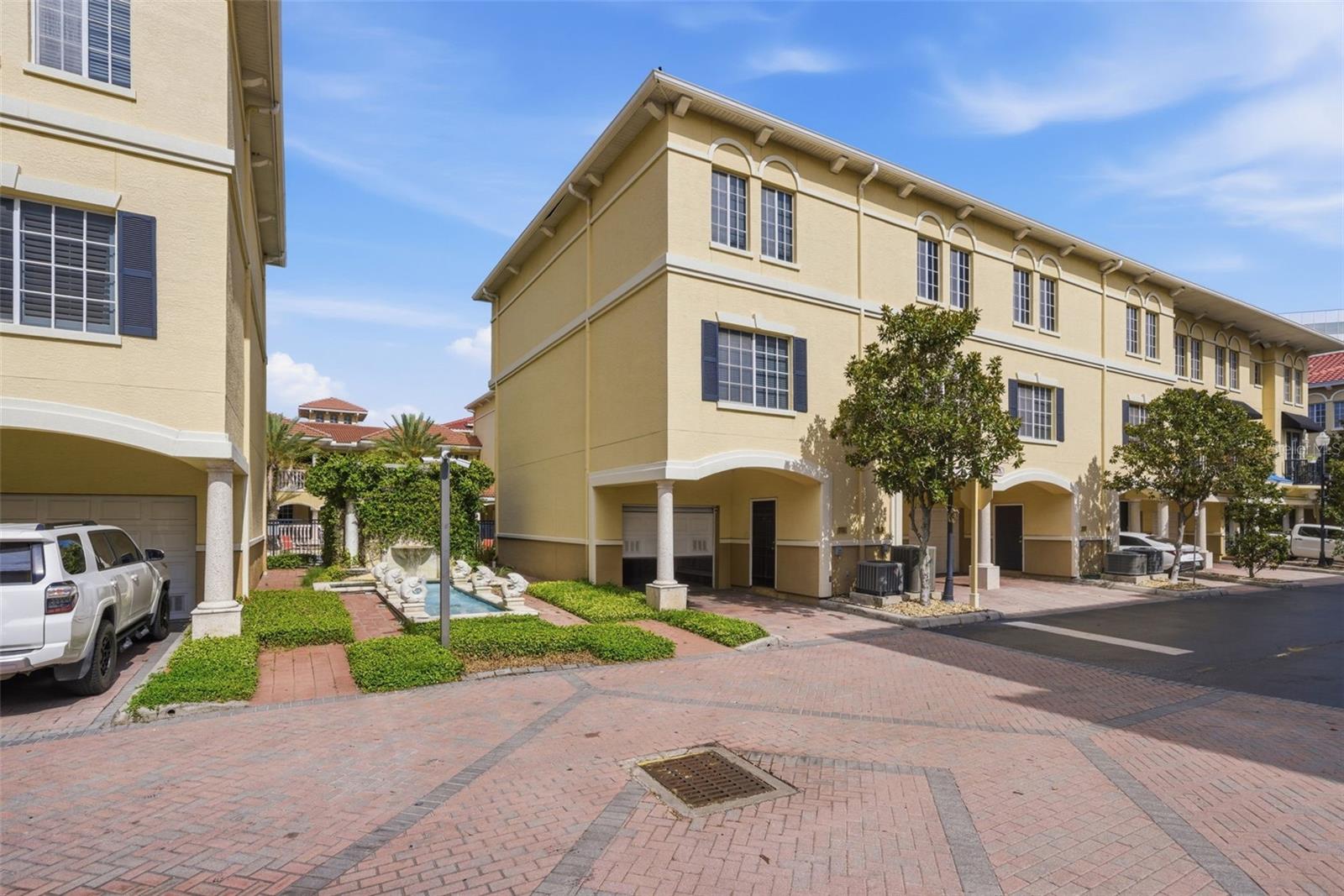 Photo of 113 GRAND BEACH PLACE TAMPA FL 33609