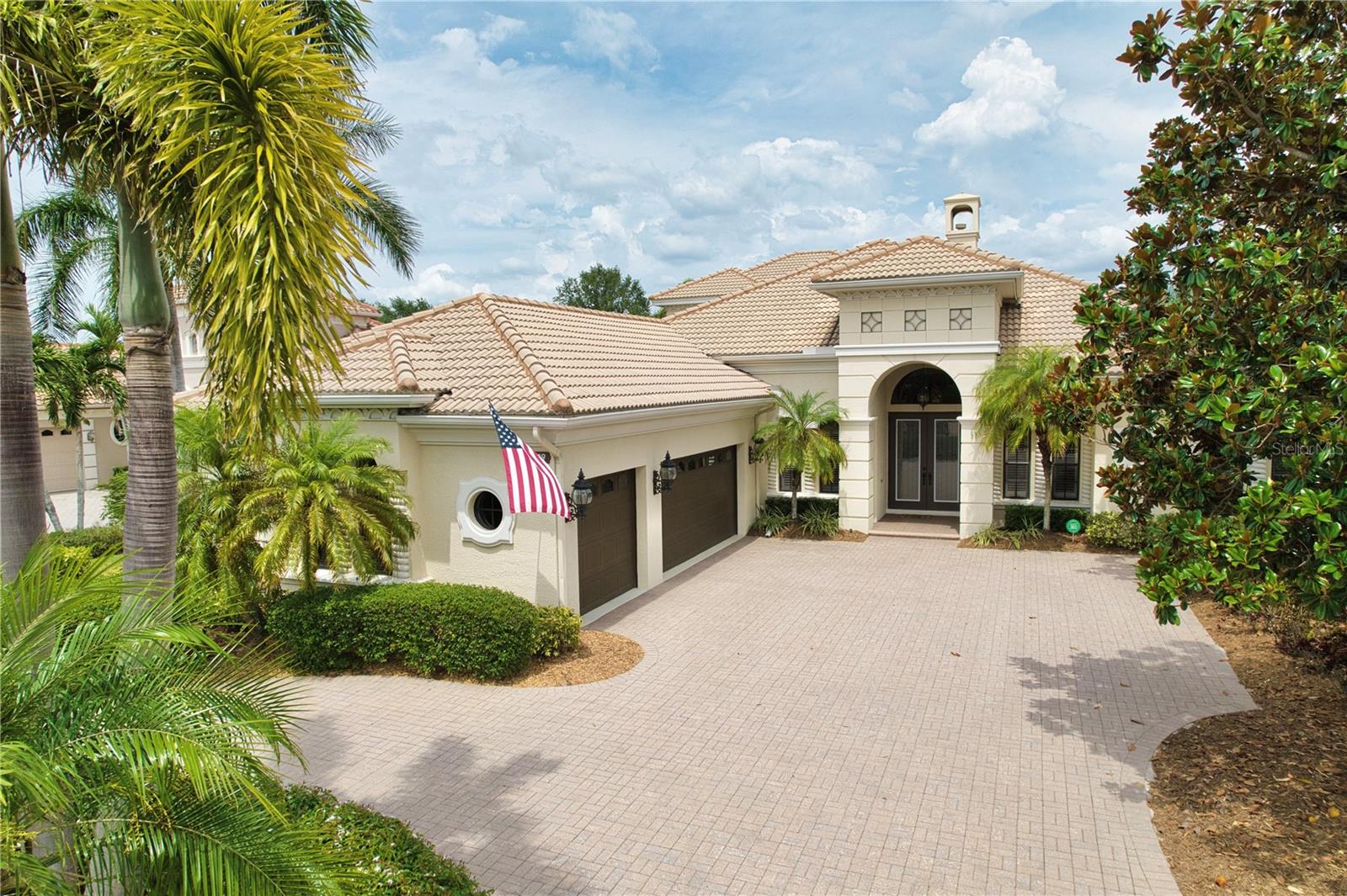 Photo of 6919 DOMINION LANE LAKEWOOD RANCH FL 34202